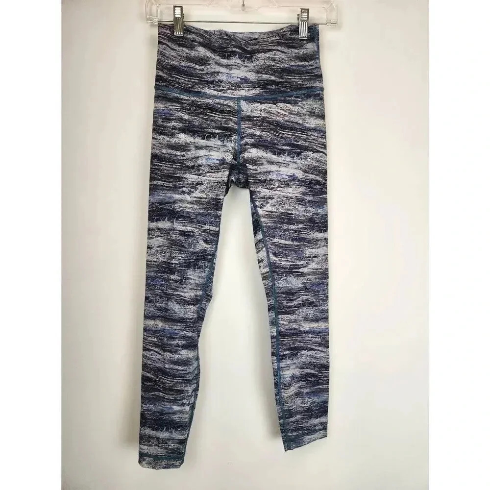 Lululemon Wunder Under High Rise Tights Size 6 Blue